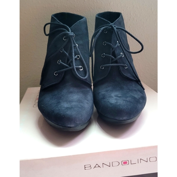 Bandolino Bdgarrett Dark Blue Suede Booties - Picture 1 of 9